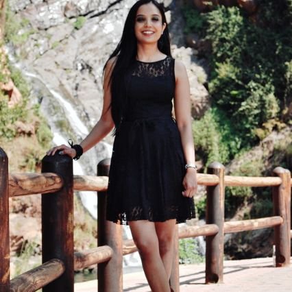 scarletsnap's profile picture. Daring, adventurous, fun and craze.