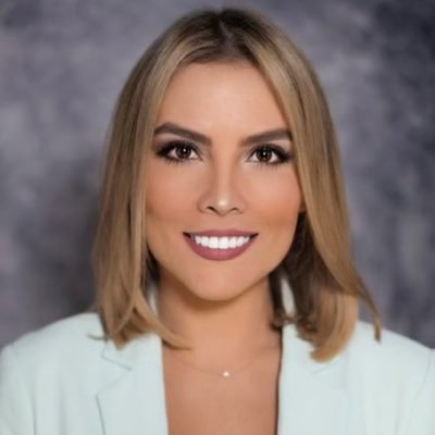 Instagram: @vanessacardonarod 
Anchor/Journalist / Producer✌️ES🇨🇴EN🇺🇸
Multimedia Journalist