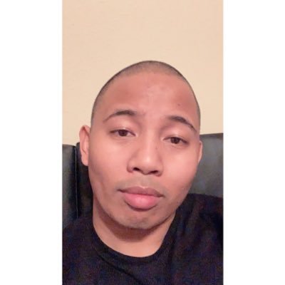 Tha_R's profile picture. We’re working on my future, why do you need to know my history? #TeamProperGrammar #boxing  @Raiders #UNLV