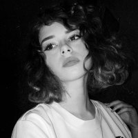 Eva (@philopehobia) Twitter profile photo