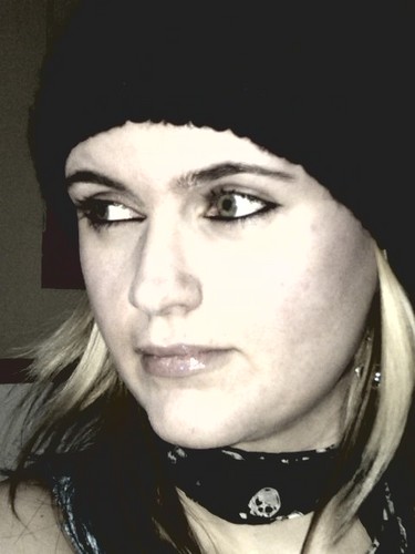 FacePaintPerth's profile picture. My name's Clare Ollif I've had over 10 years experience as a face painter. I am also a trained fine artist having studied painting at Glasgow School of Art.