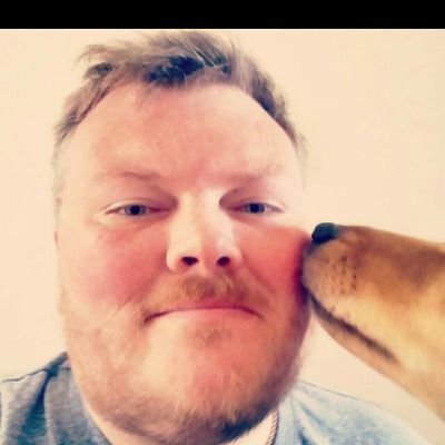 ElvisBookTime's profile picture. Twitter account for the podcast and BookTube channel of Mark, an Englishman in the Czech Republic and his best friend Elvis, the Czech border collie.  🇨🇿 🐕