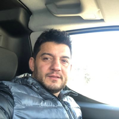 deathtriangle25's profile picture. evli dört çocuk babası