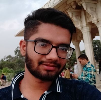 malada_aslam's profile picture. 