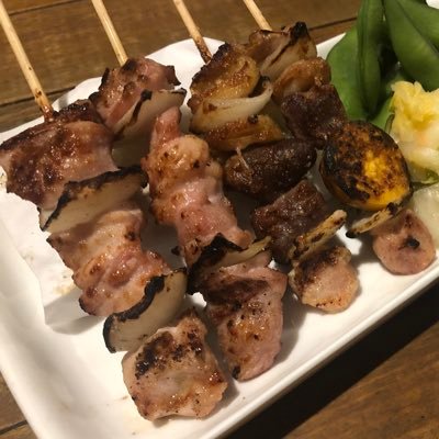 美唄焼鳥三船 今日は 天気もいいし 飲みたい暑さですね 5本set 晩酌set お弁当や皮タツタの1品ものもお 持ち帰りできます お待ちしています 東札幌 白石 焼鳥 持ち帰り テイクアウト 札幌 コロナ 三船セット 美唄焼鳥 マスク消毒