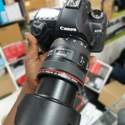 We sell Camera|Studio Equipment|Lights|Camera Lenses|Drones|Tripod
+255 714602117
+255 684224397
https://t.co/LRb4g8yhGq 
IG:asaki_technology