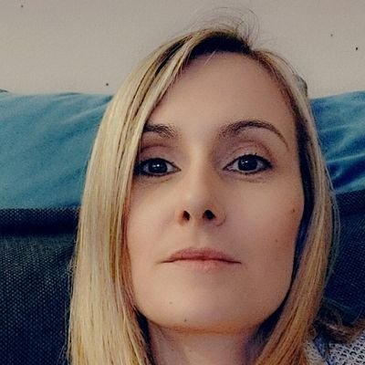 julysaintleger's profile picture. Accro d'actualité, #digitaladdict, je suis passionnée par #outdoor, l'#entreprenariat et mes 3 #kids mais pas que...