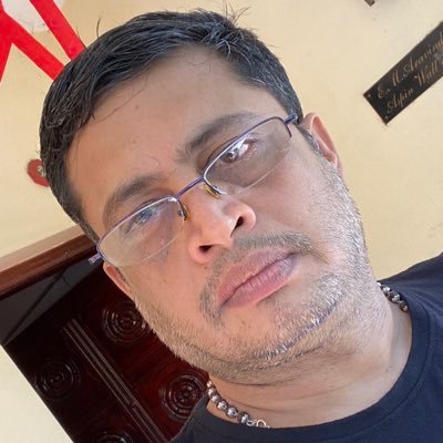 twit2santhosh's profile picture. an ordinary twitter