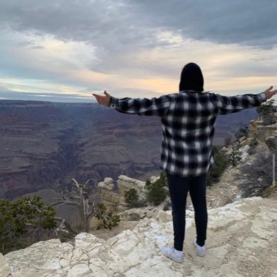 Lover of all things pop punk, most things indie and some things metal. Dua Lipa also bangs.