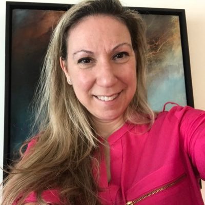 liz_ricci's profile picture. 