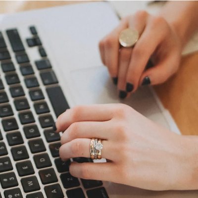 Somos mulheres, profissionais de comunicação, vivendo em várias partes do mundo, escrevendo sobre nossas experiências durante a quarentena devido à COVID-19.