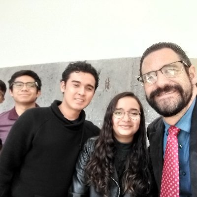 Psiquiatra y Doctor en Ciencias UNAM
Sistema Nacional de Investigadores CONACYT
Presidente 2024-2025, Asociación Psiquiátrica Mexicana