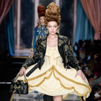 runjino's profile picture. 