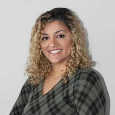 emakki25's profile picture. Cat mom, Kid mom, Student, Teacher, Writer, Reader