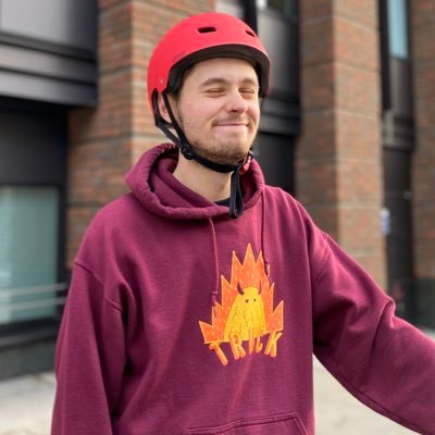 uniukajack's profile picture. I was working as a waitress in a Cocktail Bar, now that much is true