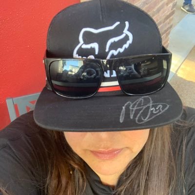 momfhs52's profile picture. 