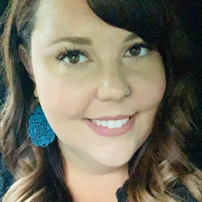 WysongAlyssa's profile picture. Wife|Mama|School Counselor|Dog Mom 🐶|Track & Field Coach|Gardener 🐝