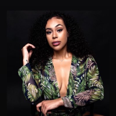 minichikita10's profile picture. 🇩🇴🇻🇪 || FAU’20 || Future Esq. ⚖️