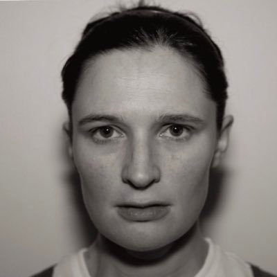 ComoUnaBola's profile picture. Bot Part-Time