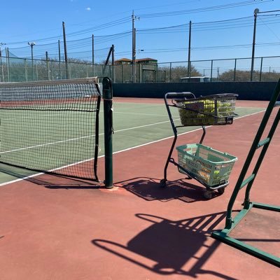 足利大学テニス部です🎾 水・土の週2で活動中！興味のある方は気軽にDMまで！ #足利大学