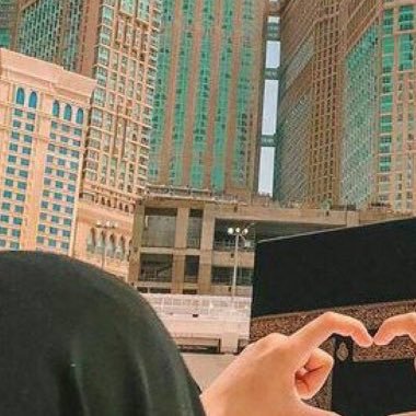 itsztie's profile picture. lovey 🕊