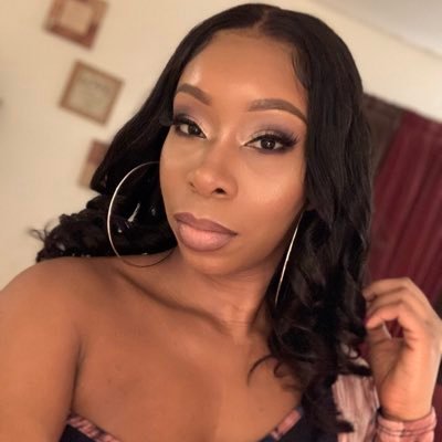 Mother of 3 a true queen 👑
Snap princess_d3192
IG dee_cierra