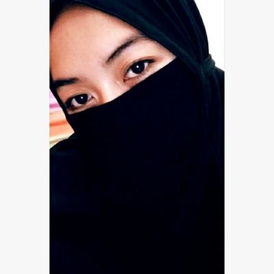 hmakutu's profile picture. 