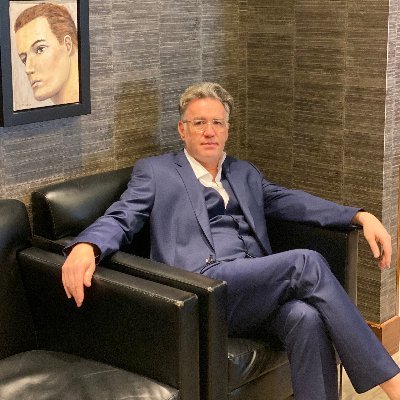 MomentousRob's profile picture. making Web3 more valuable, less volatile @Pool_Web3