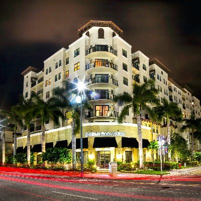A unique, urban apartment community in Downtown Boca Raton. 1 and 2 bedroom apartment homes available, call us today to schedule your virtual tour 561-447-8900!