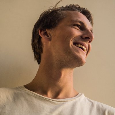 henrithu's profile picture. Försöker vara en effektiv altruist. Språk, bokmal och ibland entreprenör. Grundare av https://t.co/FaSutXZNIe. 
For tweets in English go to @henrithunberg