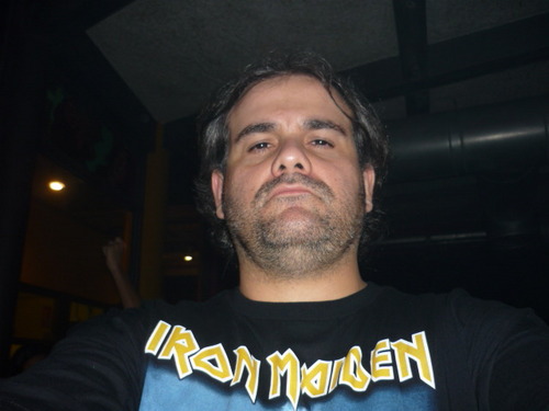 Vascaíno, uma pessoa do bem, família, amigo, sincero, mas um pouco chato!!!kkkkk...Ama o Rock!!! Principalmente o Heavy Metal!!! UP THE IRONS!!!