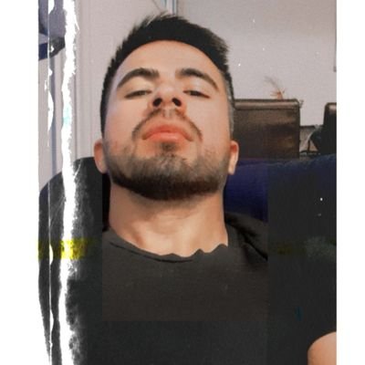 elrrodri's profile picture. Mi nombre debió haber sido Valentín.