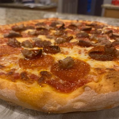 The best NY-style traditional pizza for carry-out, delivery or dine-in