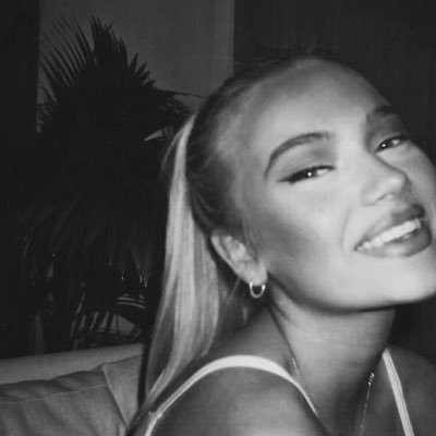 CAMIELLEUX's profile picture. 