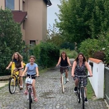 Bev47175935's profile picture. 