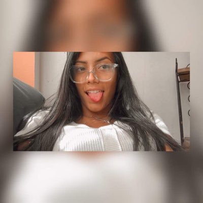 👑