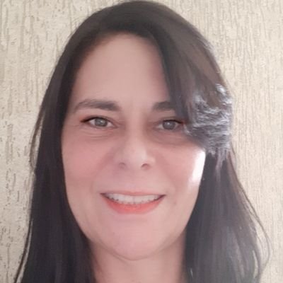 Adriana17063227's profile picture. 
