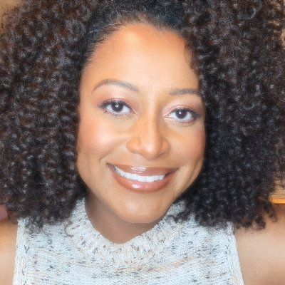Professional Performing Artist🎭🎤
NYU Alumna🗽
Beauty Aficionado💋
Retired MUA💄
Blogger formerly of BrownBombshellBeauty👩🏾💻
Beauty Concierge + Coach🛍
