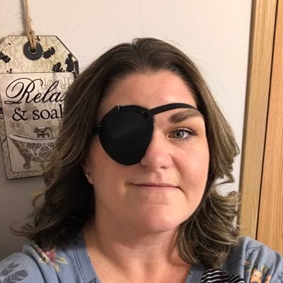 I’m a mother of two wonderful daughters. I’m an educator. Recently, I became a Beachbody Coach. I love reading, listening to music and gardening.