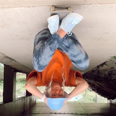 taylorbarrow13's profile picture. 