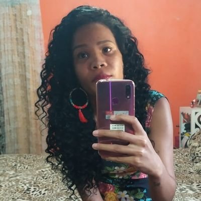 CoutoJacielen's profile picture. Eu que lute 👊🏼