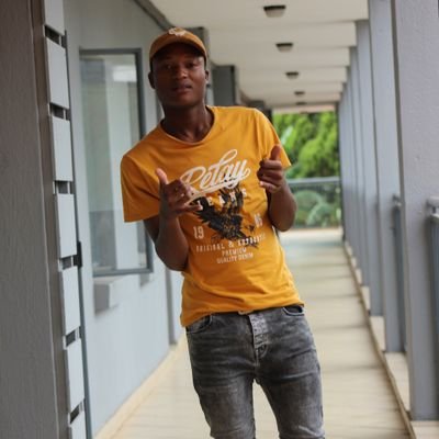 sandile_sp7's profile picture. TUT IT STUDENT📚
AMATEUR FOOTBALLER⚽️🥇💯🔥