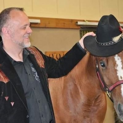 DavidHandler13's profile picture. Just love to be myself