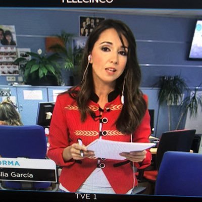 Periodista por vocación, aunque a veces pienso que fue un error; otras, que es el mejor error que he cometido. Palos, Huelva