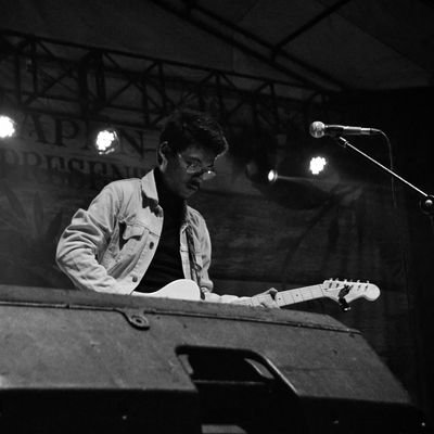 bayudwt's profile picture. Storms don't last forever.
Ride it.