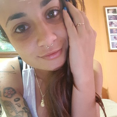 Si no actúas como piensas, vas a terminar pensando como actúas.