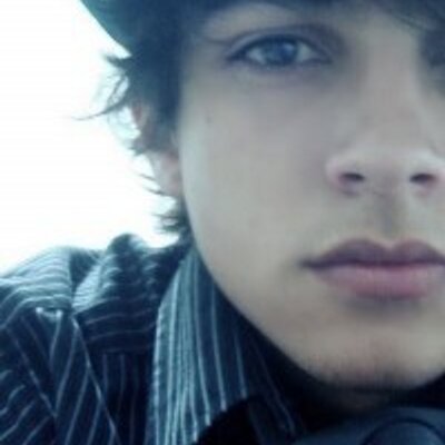 Rafaell Qe Porra E Essa Ae Rato Ou Ransmister P Lethicialost Live On Http Twitcam Com 3ua3j