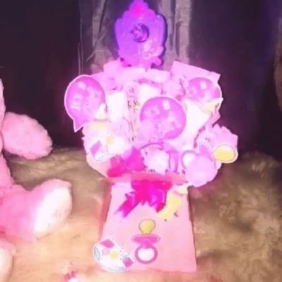 BasketsHampers's profile picture. Need something different for that special some1 well look no further here at Hampers&Baskets we like to think "outside the box"😉. Every occasion covered DM now