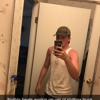 Bobbyfromtiktok's profile picture. soooo...when’s the party?👉🏼👈🏼