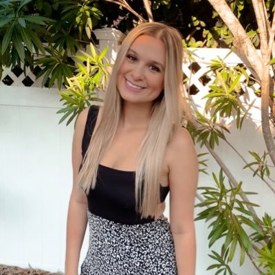 HeyyHayyley's profile picture. UCF Alum